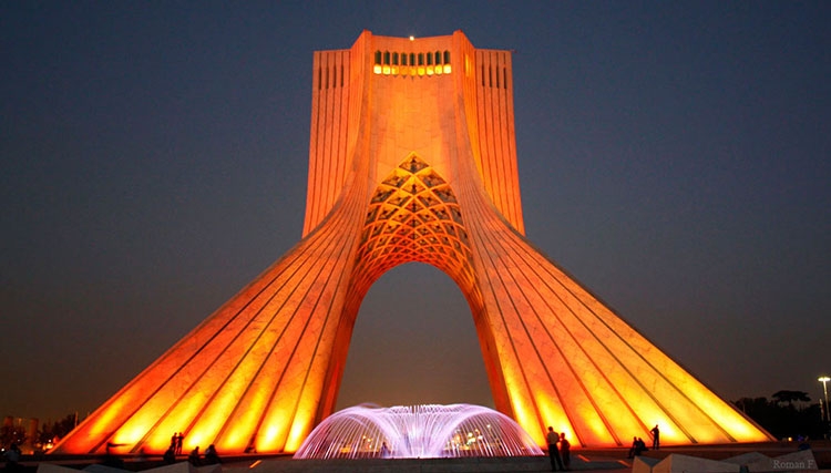 آمادگی برج آزادی برای جشنواره موسیقی فجر